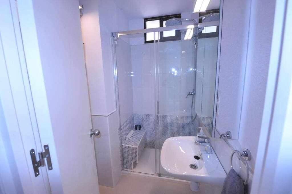 Atico Apartamento Loft Playa Victoria Кадіс Екстер'єр фото